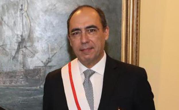 Alejandro Alvargonzález (p.1977), Gran Cruz al Mérito Militar